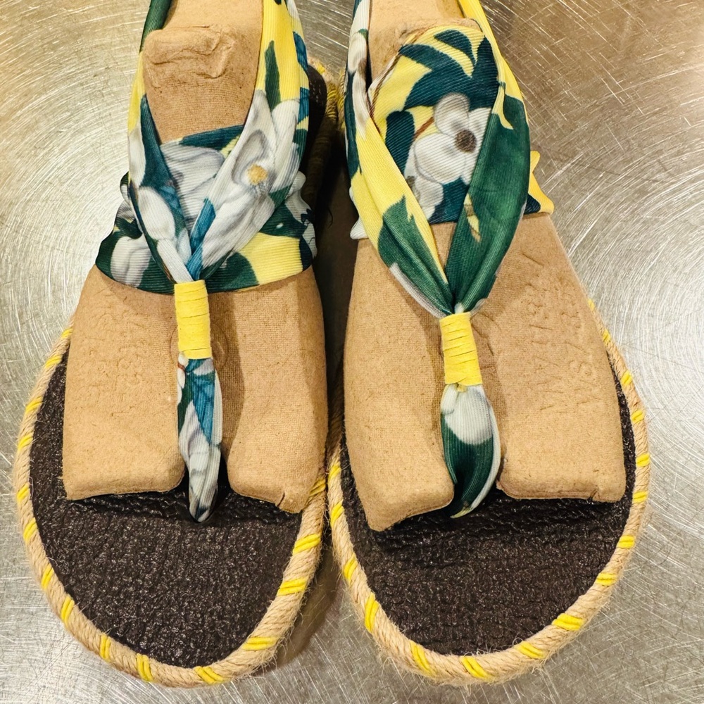 Floral Print Wrap Sandals